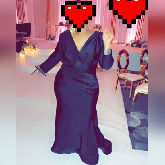 EUC Bridal Babes Gown (BLACK) - Picture 3 of 3